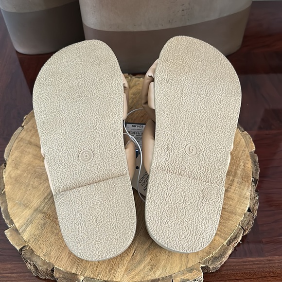 Universal Thread *NWT* Women’s Cosette Sandals - Picture 7 of 7